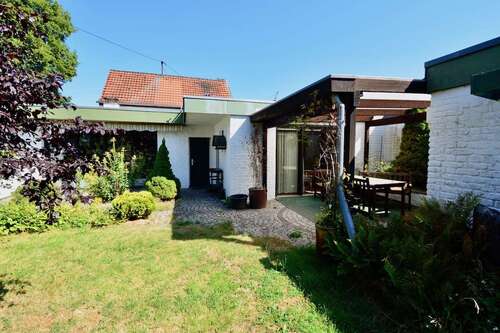 Foto - Haus zum Kaufen in Mönchengladbach 295.000,00 € 182 m²