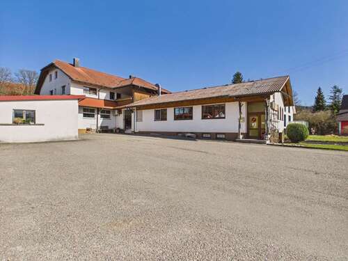 Foto - Haus zum Kaufen in Dietingen Böhringen 999.000,00 € 250 m²