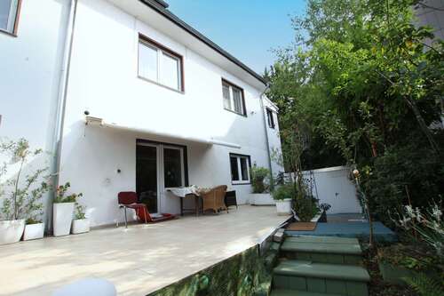 Foto - Haus zum Kaufen in Gelsenkirchen 699.000,00 € 300 m²