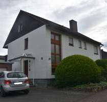 Haus zum Kaufen in Diemelsee 260.000,00 € 250 m²