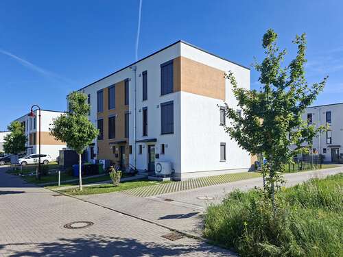 Foto - Haus zum Mieten in Neuenhagen 2.350,00 € 133 m²
