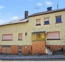 Haus zum Kaufen in Kell am See 99.000,00 € 142.19 m²