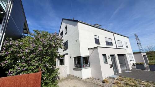 Foto - Haus zum Kaufen in Holzgerlingen 819.000,00 € 160 m²