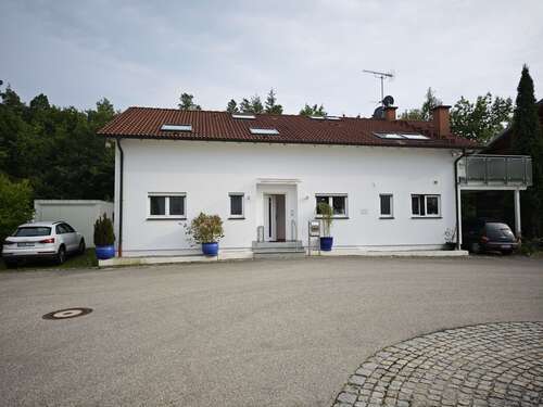 Foto - Haus zum Kaufen in Krailling 880.000,00 € 245 m²