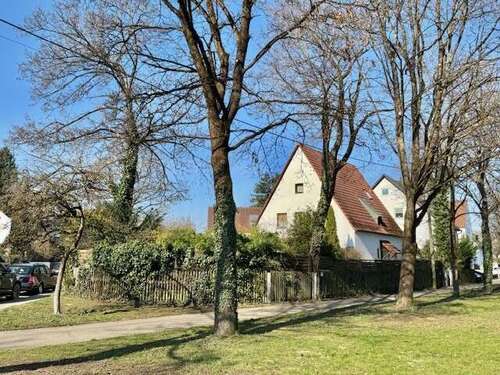 Foto - Grundstück zu verkaufen in München 1.650.000,00 € 790 m²