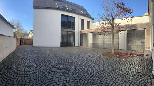 Foto - Haus zum Mieten in Schweich 2.800,00 € 437 m²