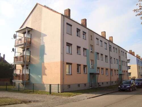 Foto - Wohnung zum Mieten in Barby 342,00 € 60 m²