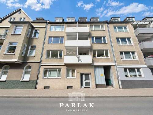 Foto - Haus zum Kaufen in Düsseldorf 1.390.000,00 € 482 m²
