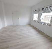 Büro in Lage 850,00 € 91 m² - 850,00&nbsp;EUR Kaltmiete, ca.&nbsp; 91,00&nbsp;m&sup2; in Lage (PLZ: 32791)