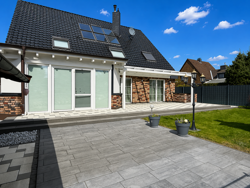 Foto - Haus zum Kaufen in Düsseldorf 1.750.000,00 € 330 m²