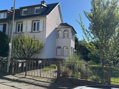 Foto - Haus zum Mieten in Frankfurt am Main 2.490,00 € 140 m²