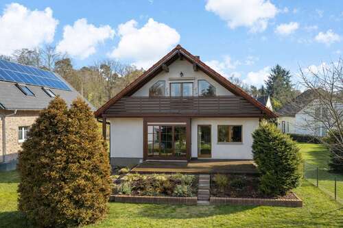 Foto - Haus zum Kaufen in Salzatal 450.000,00 € 156 m²