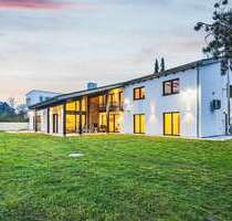 Haus zum Kaufen in Etterzhausen 2.750.000,00 € 480 m²