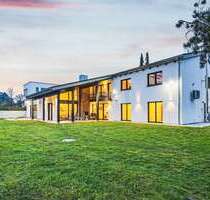 Haus zum Kaufen in Etterzhausen 2.750.000,00 € 480 m²