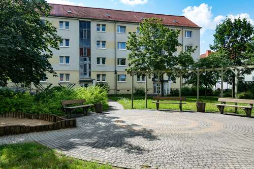 Foto - Wohnung zum Mieten in Stadtilm 300,00 € 50.77 m²