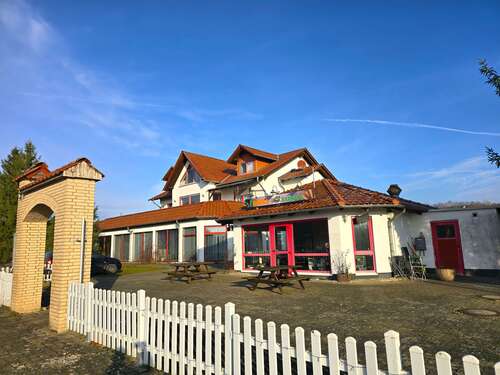 Foto - Haus zum Kaufen in Hohenstein 370.000,00 € 468 m²