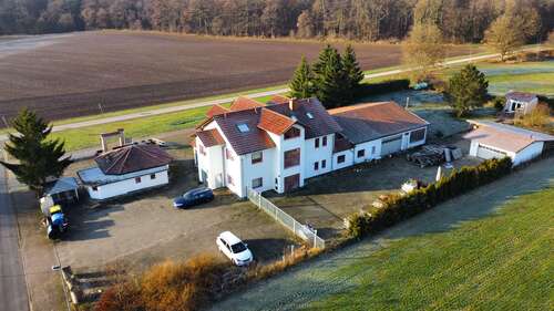 Foto - Haus zum Kaufen in Hohenstein 370.000,00 € 468 m²