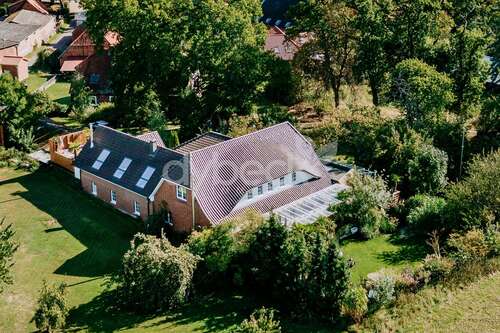 Foto - Haus zum Kaufen in Tosterglope 486.000,00 € 345 m²