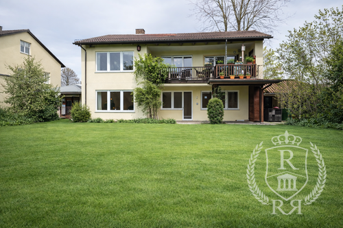 Foto - Haus zum Kaufen in Stephanskirchen 1.050.000,00 € 200 m²