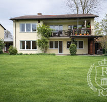 Haus zum Kaufen in Stephanskirchen 1.050.000,00 € 200 m²