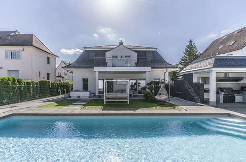 Foto - Haus zum Kaufen in Obertshausen 2.198.000,00 € 361 m²