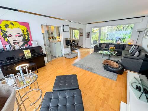 Foto - Haus zum Mieten in Eschborn 3.100,00 € 142.26 m²