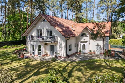 Foto - Haus zum Kaufen in Bestensee 890.000,00 € 243 m²