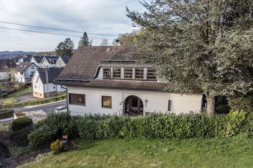 Foto - Haus zum Kaufen in Siegen 449.000,00 € 235 m²