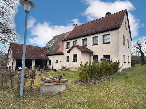 Foto - Haus zum Kaufen in Lehrberg 295.000,00 € 118 m²
