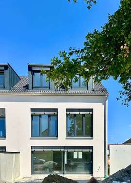 Foto - Haus zum Kaufen in Ingolstadt 719.000,00 € 121 m²