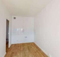 Wohnung zum Mieten in Halle 412,00 € 57.17 m²