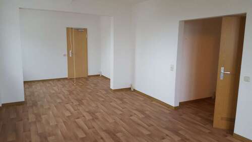 Foto - Wohnung zum Mieten in Halle 270,00 € 41.58 m²