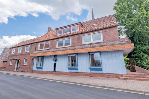 Foto - Haus zum Kaufen in Drochtersen 169.000,00 € 368 m²