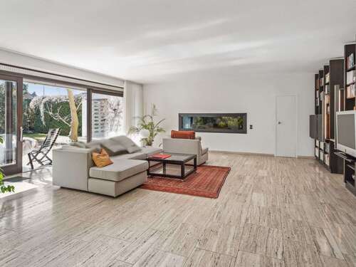 Foto - Haus zum Kaufen in Straubing 699.000,00 € 223.61 m²