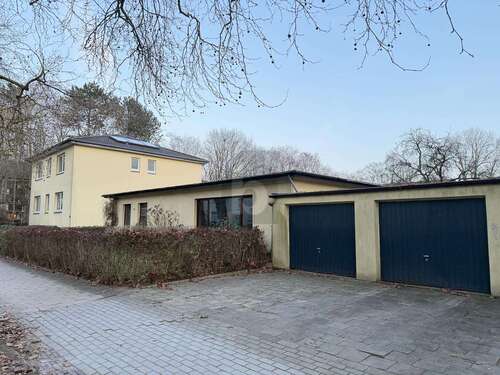 Foto - Haus zum Kaufen in Wilhelmshaven 490.000,00 € 381 m²
