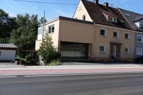 Foto - Haus zum Kaufen in Hilchenbach 269.000,00 € 227 m²