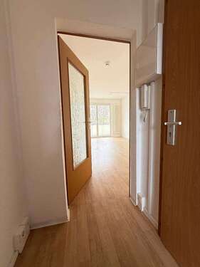 Foto - Wohnung zum Mieten in Wilkau-Haßlau 340,00 € 55.5 m²
