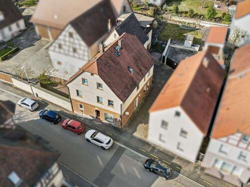 Foto - Haus zum Kaufen in Herzogenaurach 430.000,00 € 234 m²