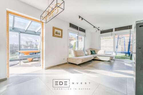 Foto - Haus zum Kaufen in Kirchseeon 1.499.000,00 € 198 m²