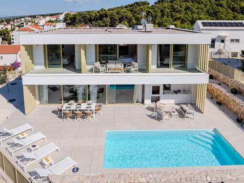 Foto - Haus zum Kaufen in Brac 1.300.000,00 € 234 m²