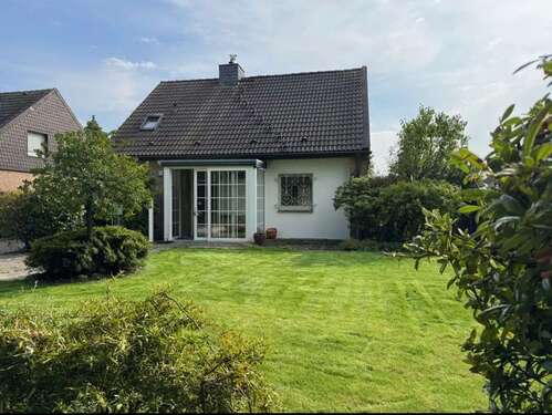 Foto - Haus zum Mieten in Meerbusch 1.900,00 € 140 m²