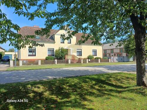 Foto - Haus zum Kaufen in Zernitz-Lohm 495.000,00 € 256 m²