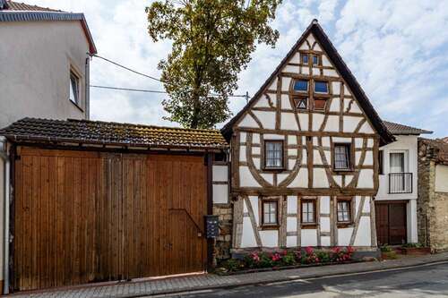Foto - Haus zum Kaufen in Wiesbaden Nordenstadt 2.410.000,00 € 567 m²