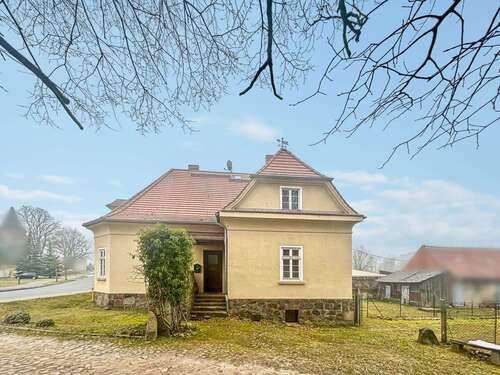 Foto - Haus zum Kaufen in Pritzwalk 110.000,00 € 220 m²