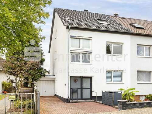 Foto - Haus zum Kaufen in Karlsruhe Neureut 675.000,00 € 189.1 m²