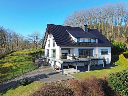 Foto - Haus zum Kaufen in Sundern (Sauerland) 845.000,00 € 363 m²