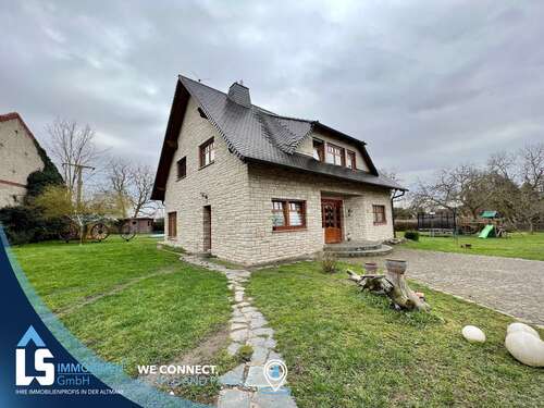Foto - Haus zum Kaufen in Hindenburg 209.000,00 € 220 m²