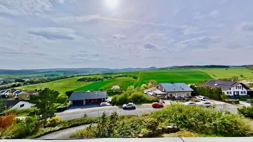 Foto - Haus zum Kaufen in Niederzissen 469.000,00 € 200 m²