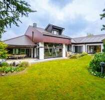 Haus zum Kaufen in Herrenberg 1.395.000,00 € 380.77 m²