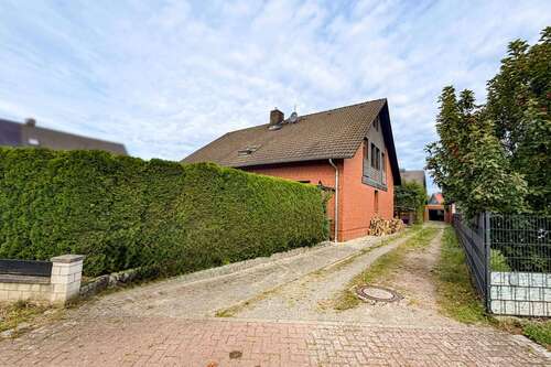 Foto - Haus zum Kaufen in Königslutter am Elm 220.000,00 € 239 m²